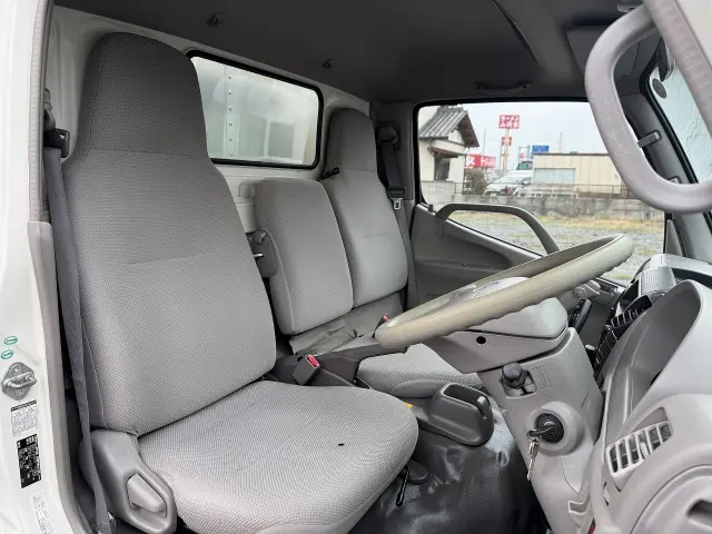 トヨタ トヨエース BDG-XZU308(2WD)の写真14