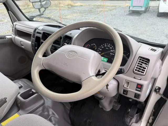 トヨタ トヨエース BDG-XZU308(2WD)の写真15