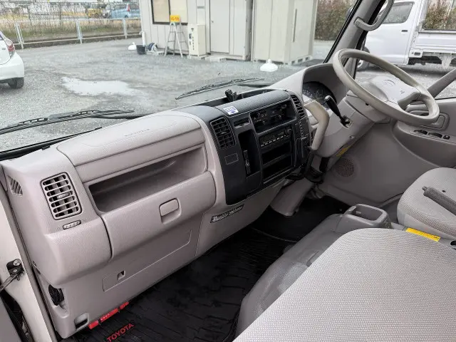 トヨタ トヨエース BDG-XZU308(2WD)の写真19