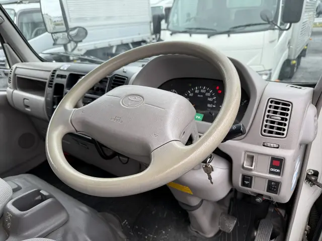 トヨタ トヨエース BDG-XZU308(2WD)の写真37
