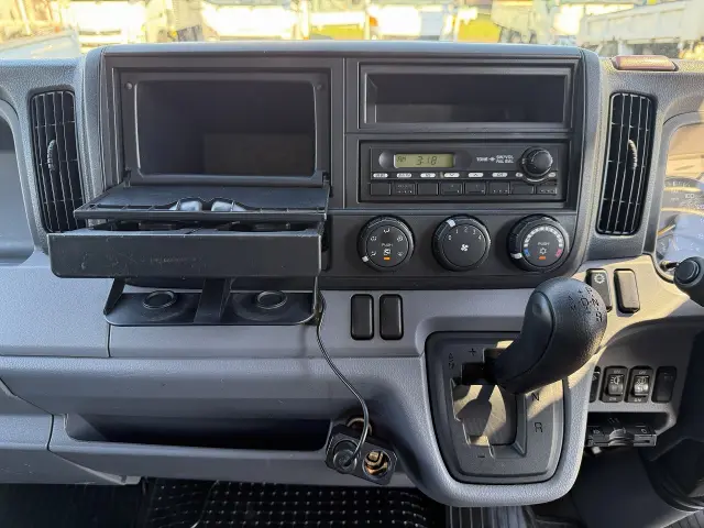 三菱 キャンター TKG-FEB50(2WD)の写真38