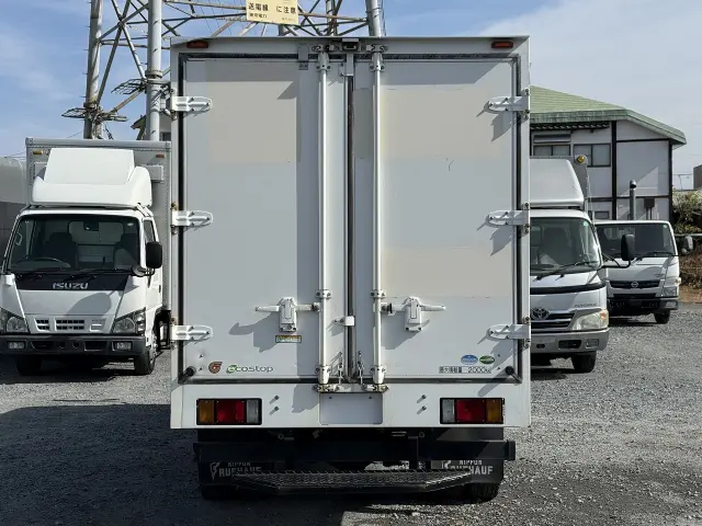 いすゞ エルフ TRG-NLR85N(2WD)の写真5