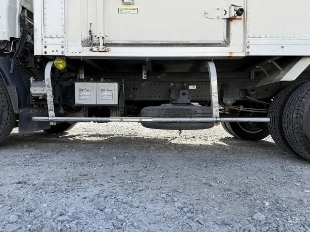 いすゞ エルフ TRG-NLR85N(2WD)の写真8