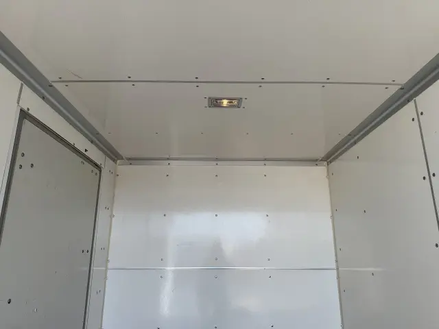 いすゞ エルフ TRG-NLR85N(2WD)の写真12