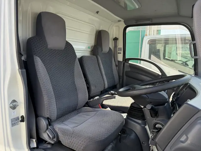 いすゞ エルフ TRG-NLR85N(2WD)の写真14