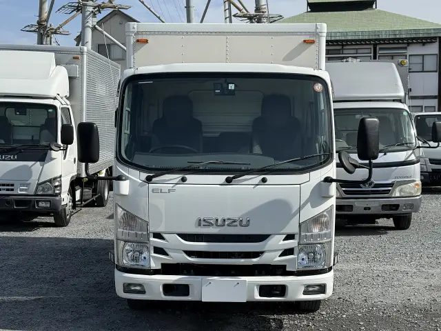 いすゞ エルフ TRG-NLR85N(2WD)の写真25