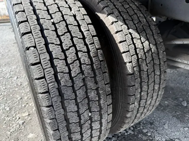 いすゞ エルフ TRG-NLR85N(2WD)の写真33