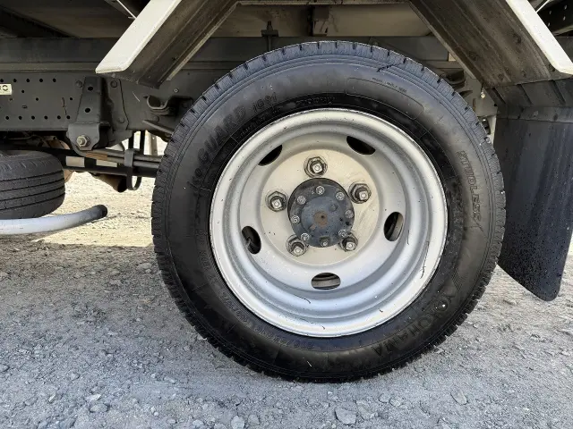 いすゞ エルフ TRG-NLR85N(2WD)の写真36