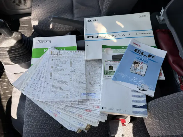 いすゞ エルフ TRG-NLR85N(2WD)の写真50