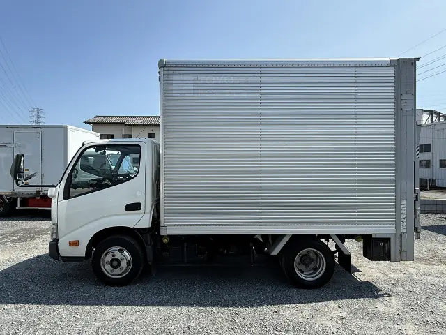 トヨタ ダイナ TPG-XZU605(2WD)の写真3