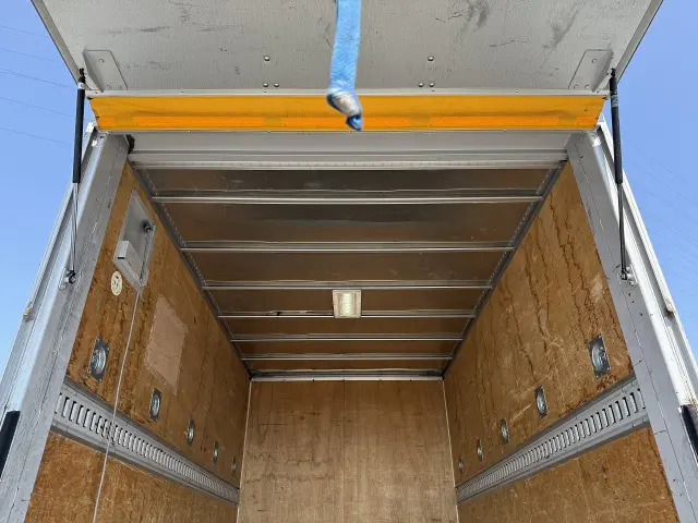 トヨタ ダイナ TPG-XZU605(2WD)の写真6