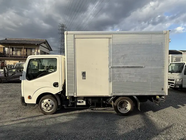 日産 アトラス SKG-TZ2F24(2WD)の写真4