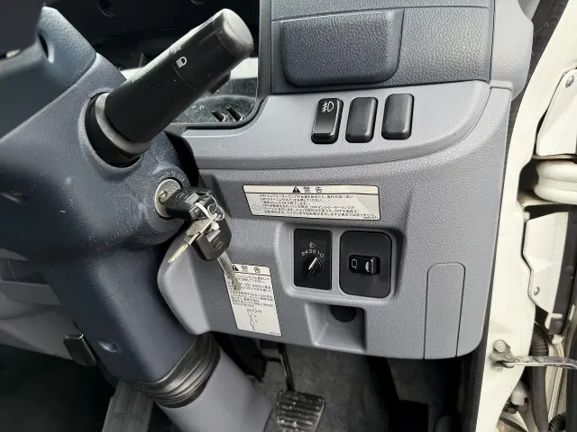 日産 アトラス TKG-FEB5W(2WD)の写真47