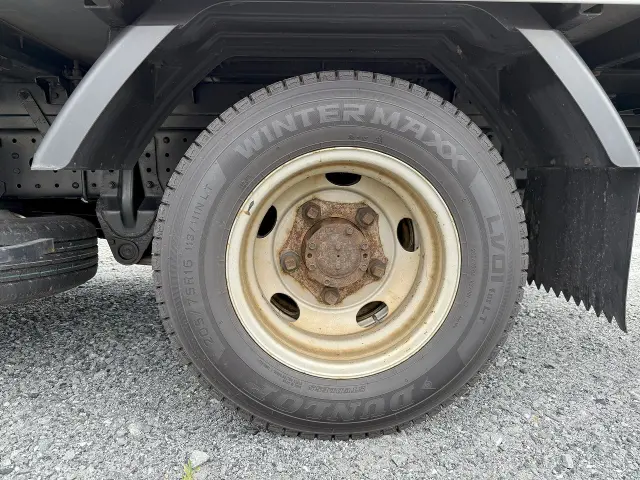 三菱 キャンター 2PG-FEAV0(2WD)の写真15