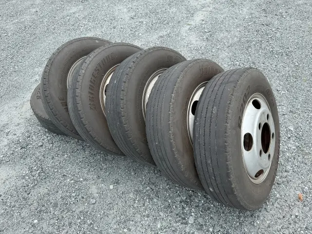 三菱 キャンター 2PG-FEAV0(2WD)の写真26