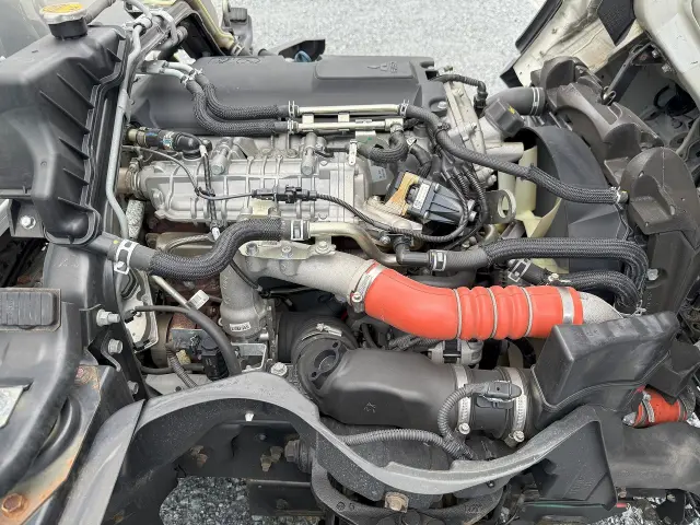 三菱 キャンター 2PG-FEAV0(2WD)の写真28