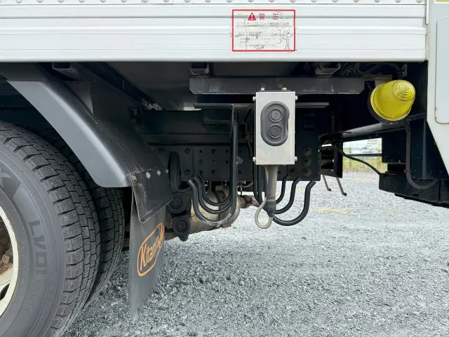 三菱 キャンター 2PG-FEAV0(2WD)の写真32