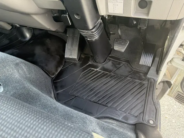 三菱 キャンター 2PG-FEAV0(2WD)の写真42