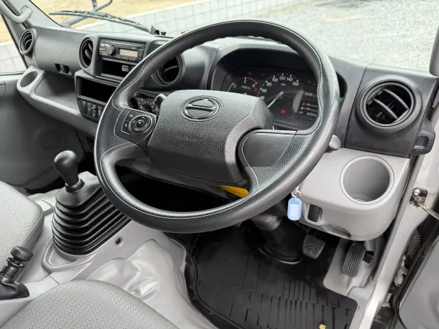 日野 デュトロ 2RG-XZC645M(2WD)の写真15