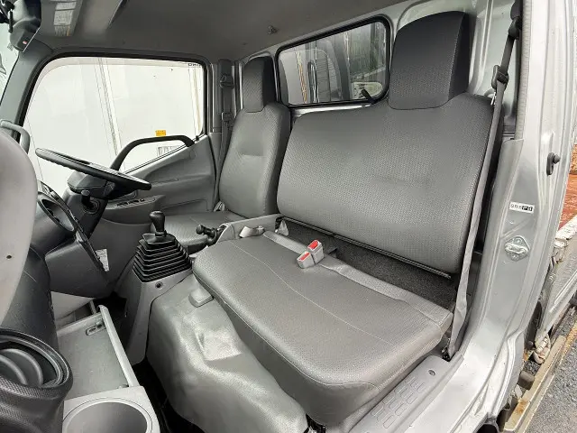 日野 デュトロ 2RG-XZC645M(2WD)の写真19