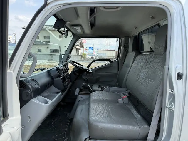 日野 デュトロ 2RG-XZC645M(2WD)の写真42