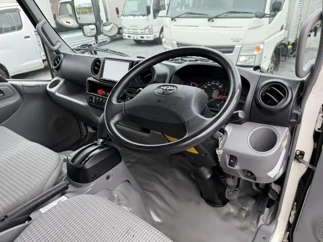 トヨタ ダイナ TPG-XZU605(2WD)の写真17