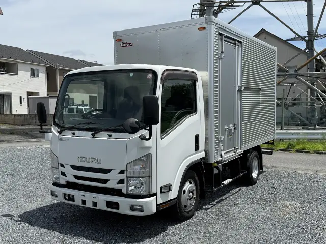 いすゞ エルフ TRG-NMR85N(2WD)の写真1