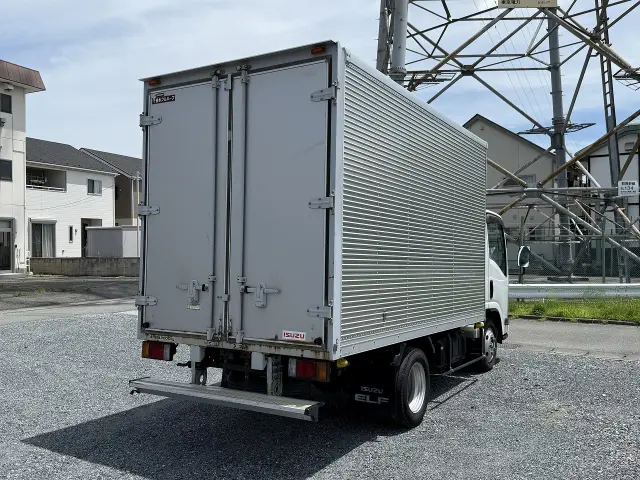 いすゞ エルフ TRG-NMR85N(2WD)の写真2