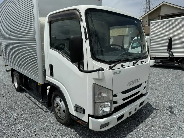 いすゞ エルフ TRG-NMR85N(2WD)の写真20