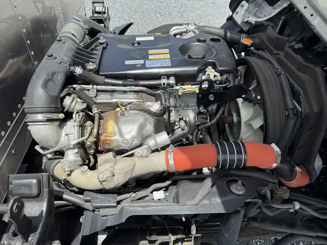 いすゞ エルフ TRG-NMR85N(2WD)の写真31