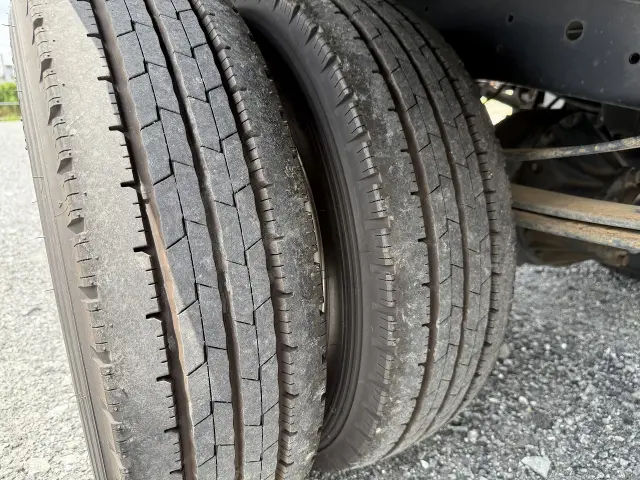 いすゞ エルフ TRG-NMR85N(2WD)の写真37