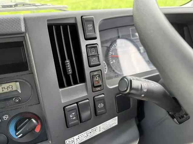 いすゞ エルフ TRG-NMR85N(2WD)の写真42