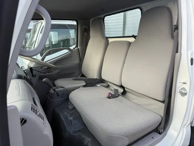 トヨタ ダイナ ADF-KDY281(4WD)の写真16