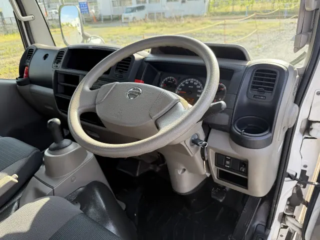 日産 アトラス SKG-TZ2F24(2WD)の写真17