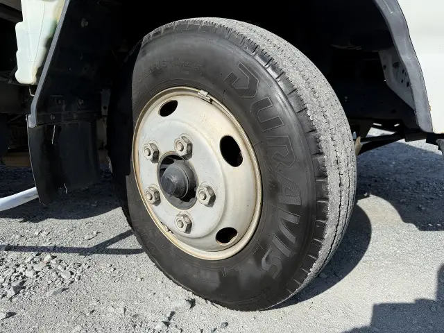 いすゞ エルフ PB-NPR81AN(2WD)の写真13