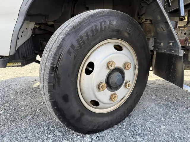 いすゞ エルフ PB-NPR81AN(2WD)の写真15