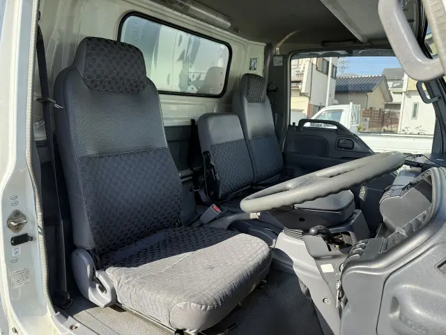 いすゞ エルフ PB-NPR81AN(2WD)の写真17