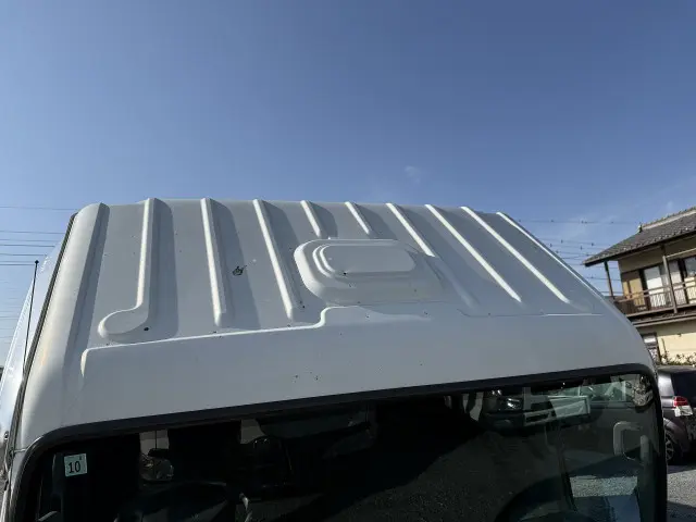 いすゞ エルフ PB-NPR81AN(2WD)の写真22