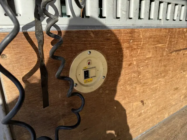 いすゞ エルフ PB-NPR81AN(2WD)の写真33