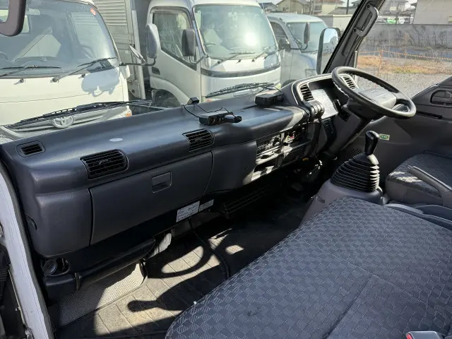 いすゞ エルフ PB-NPR81AN(2WD)の写真48