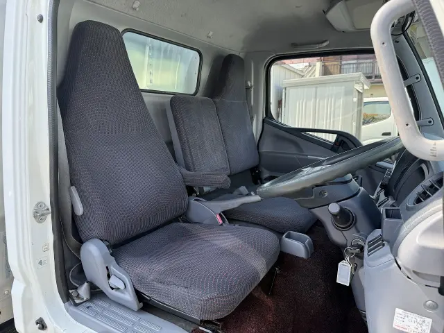 三菱 キャンター TKG-FEA50(2WD)の写真14