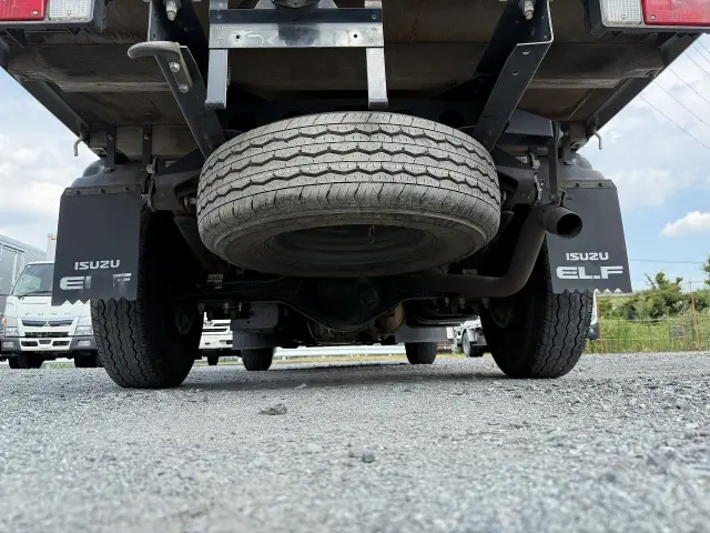 いすゞ エルフ TRG-NHR85A(2WD)の写真10