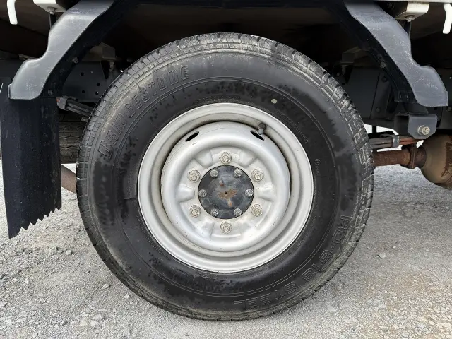 いすゞ エルフ TRG-NHR85A(2WD)の写真12