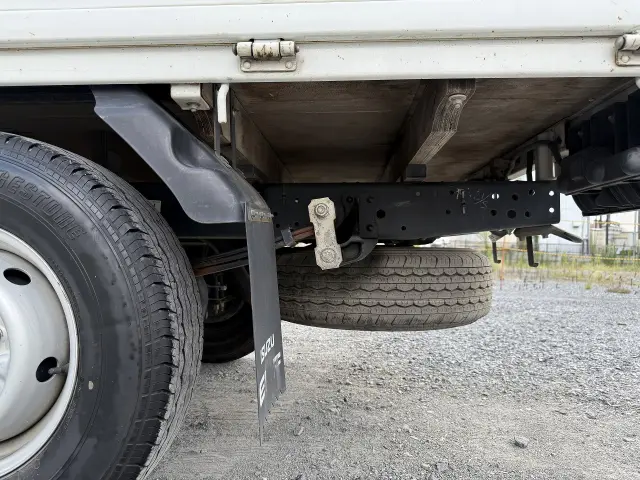 いすゞ エルフ TRG-NHR85A(2WD)の写真33