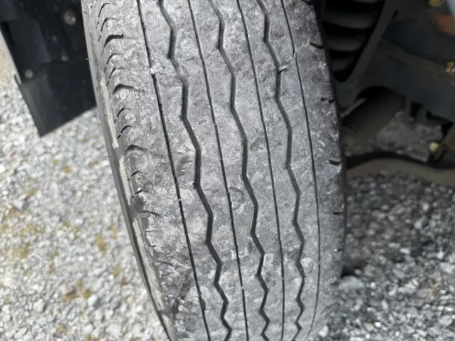 いすゞ エルフ TRG-NHR85A(2WD)の写真34