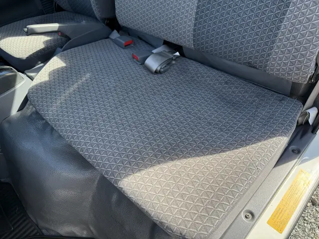 いすゞ エルフ TRG-NHR85A(2WD)の写真46