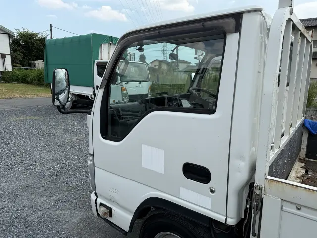 いすゞ エルフ TRG-NHR85A(2WD)の写真49