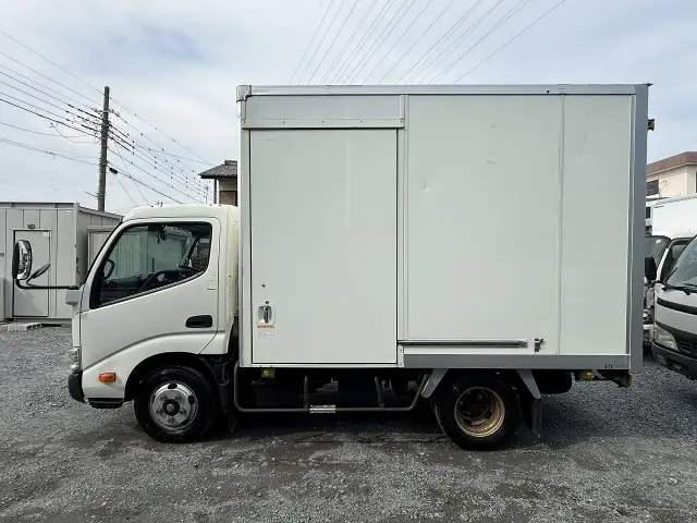 トヨタ ダイナ TPG-XZU605(2WD)の写真5