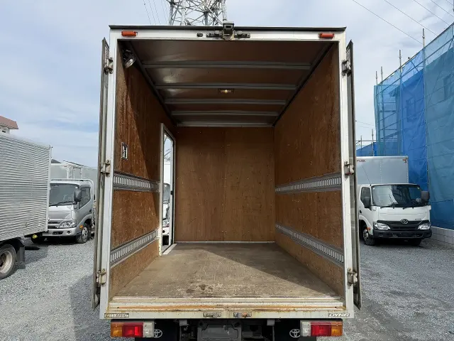 トヨタ ダイナ TPG-XZU605(2WD)の写真9