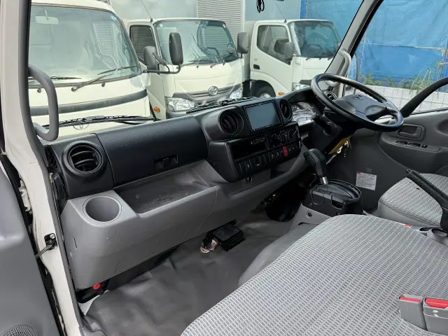 トヨタ ダイナ TPG-XZU605(2WD)の写真43